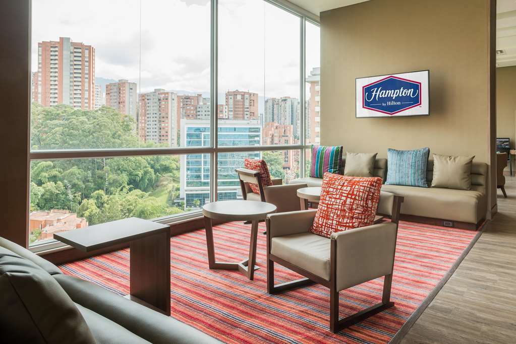 Hampton By Hilton Lima San Isidro Hotel Restaurant photo