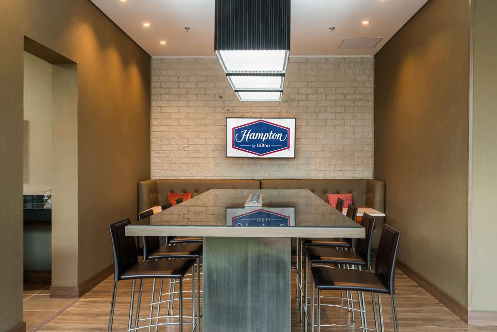 Hampton By Hilton Lima San Isidro Hotel Interior photo